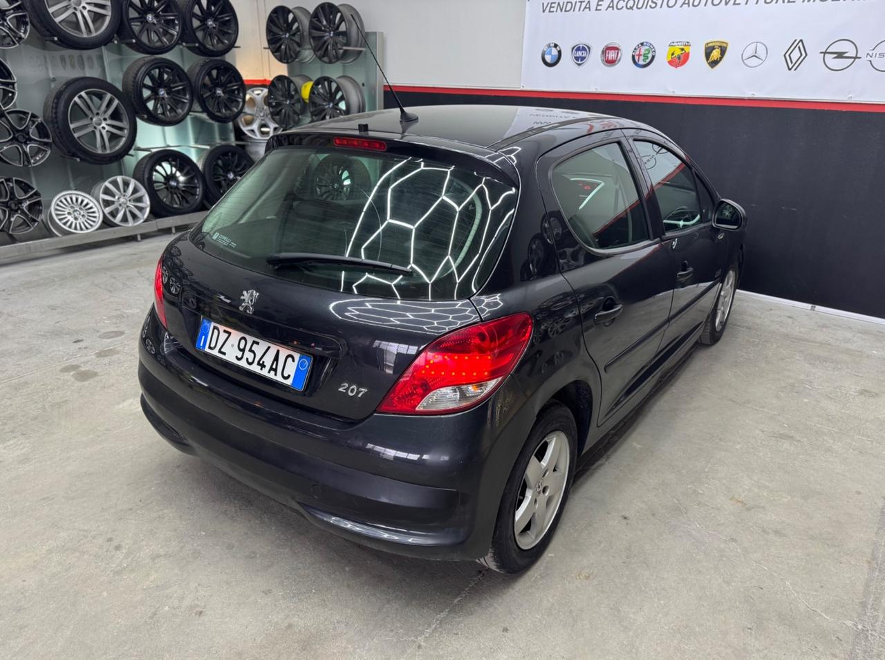 Peugeot 207 1.4 HDi ADATTA NEOPATENTATI 70CV 5p. XS