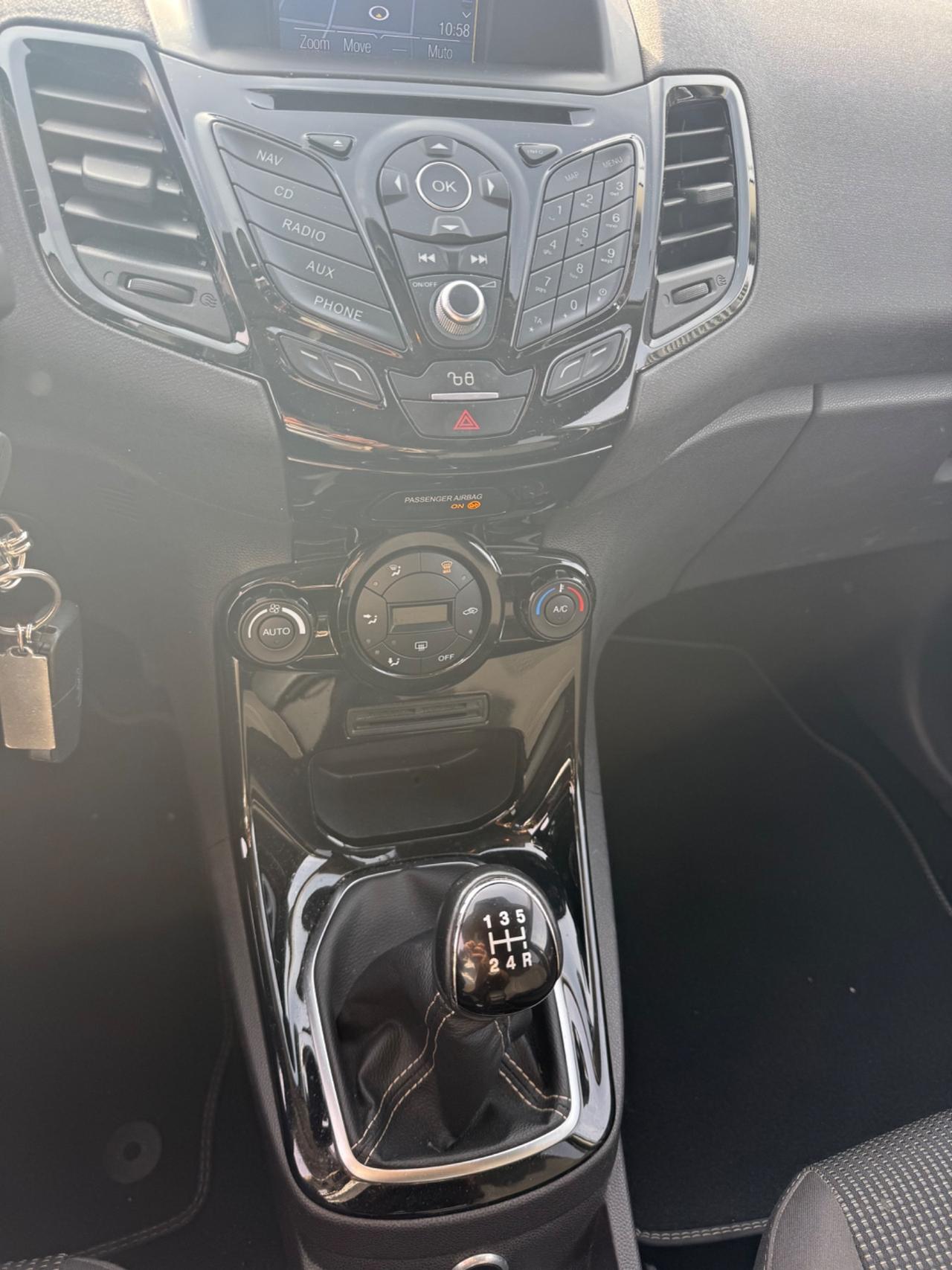 Ford Fiesta 1.4 5p. Bz.- GPL Titanium