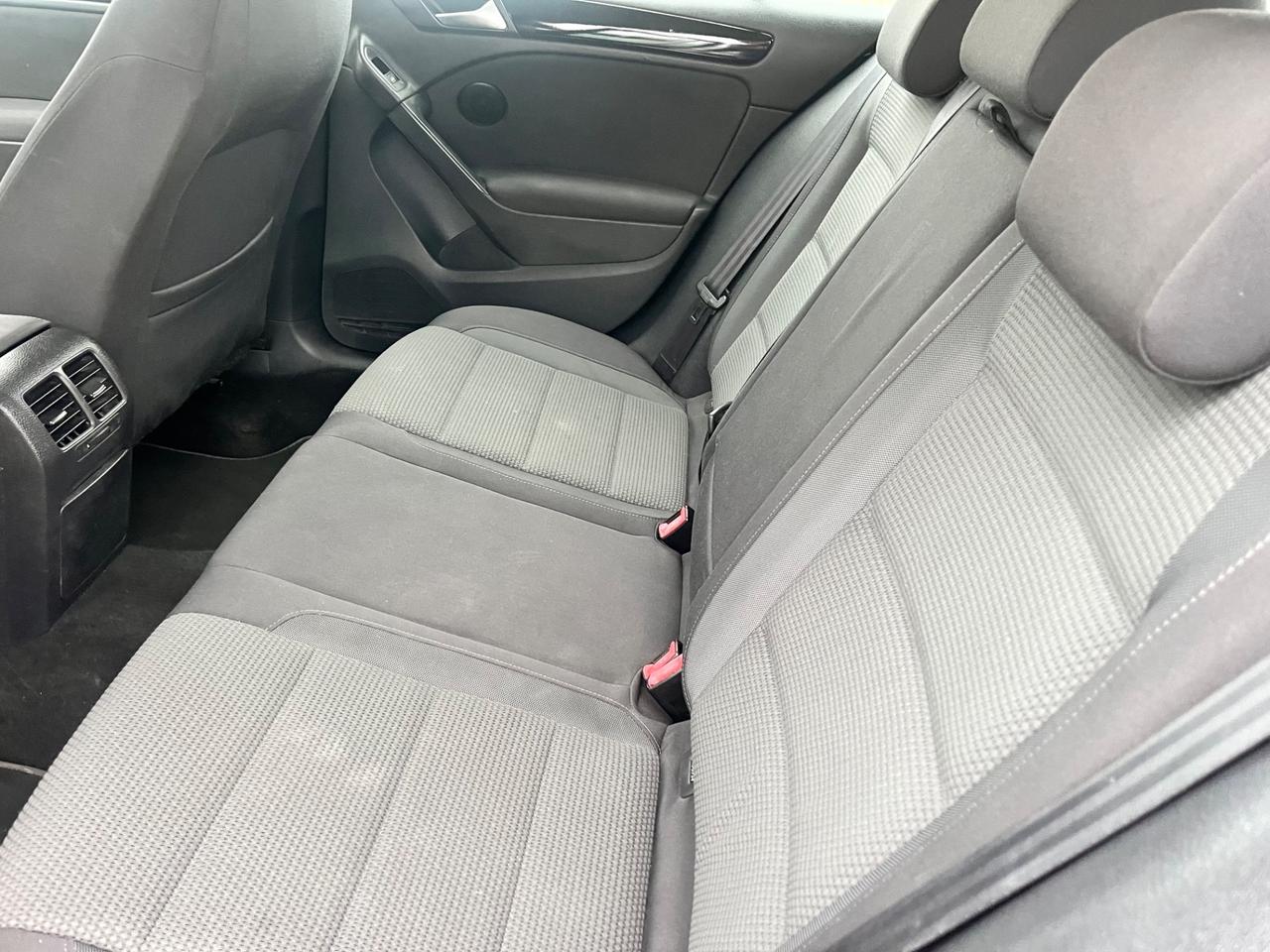 Volkswagen Golf 1.6 TDI DPF 5p.