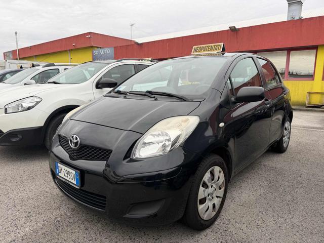 TOYOTA Yaris 1.0 5 porte