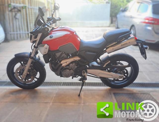 YAMAHA MT-03 .