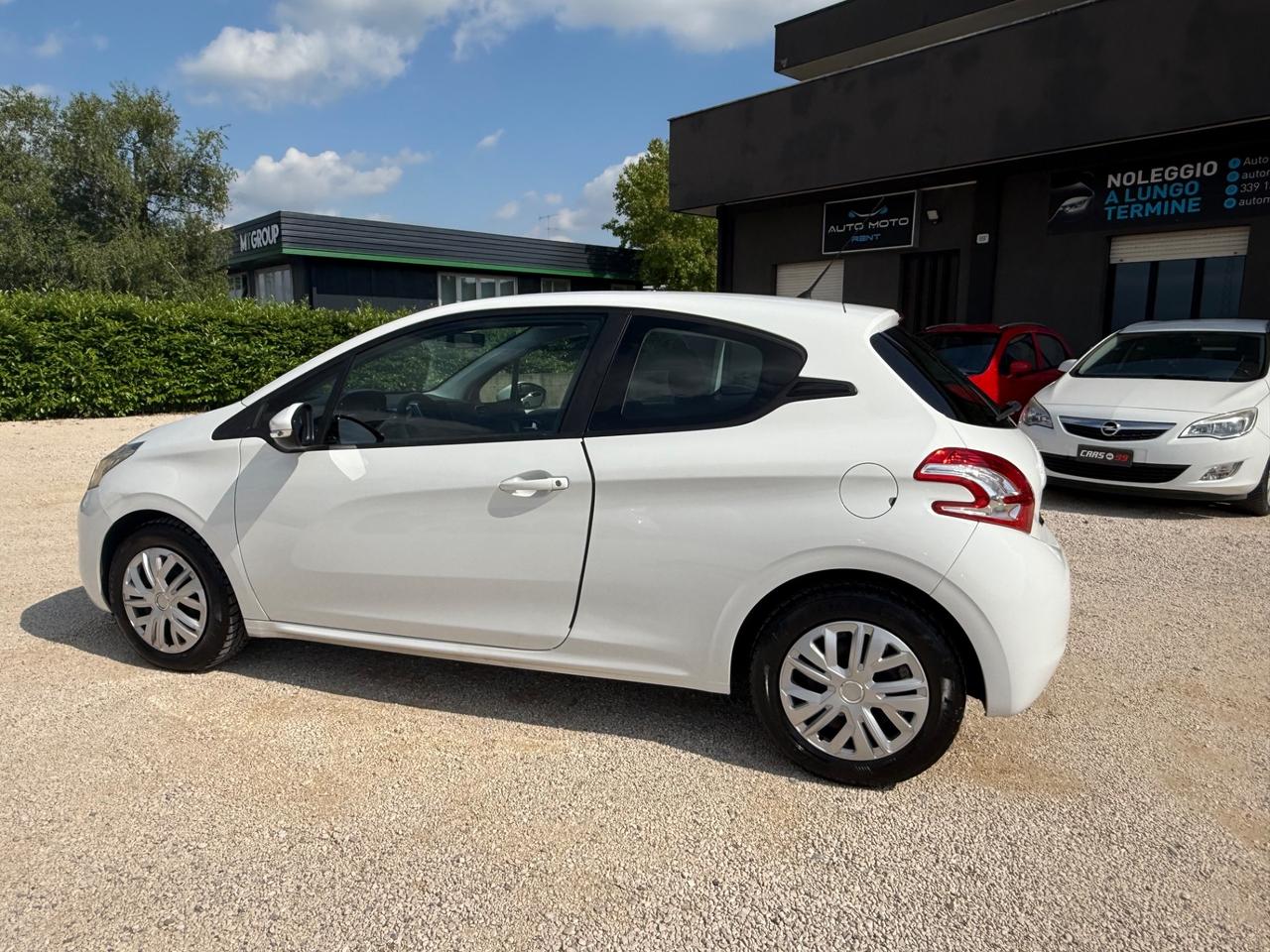 Peugeot 208 1.2 VTi 82 CV 3 porte Allure