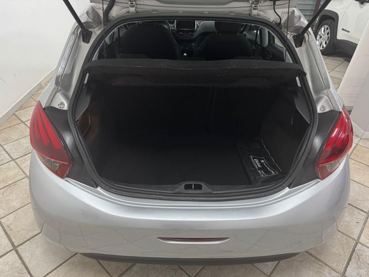 PEUGEOT 208 1.6 BlueHDi (75) Allure 2016