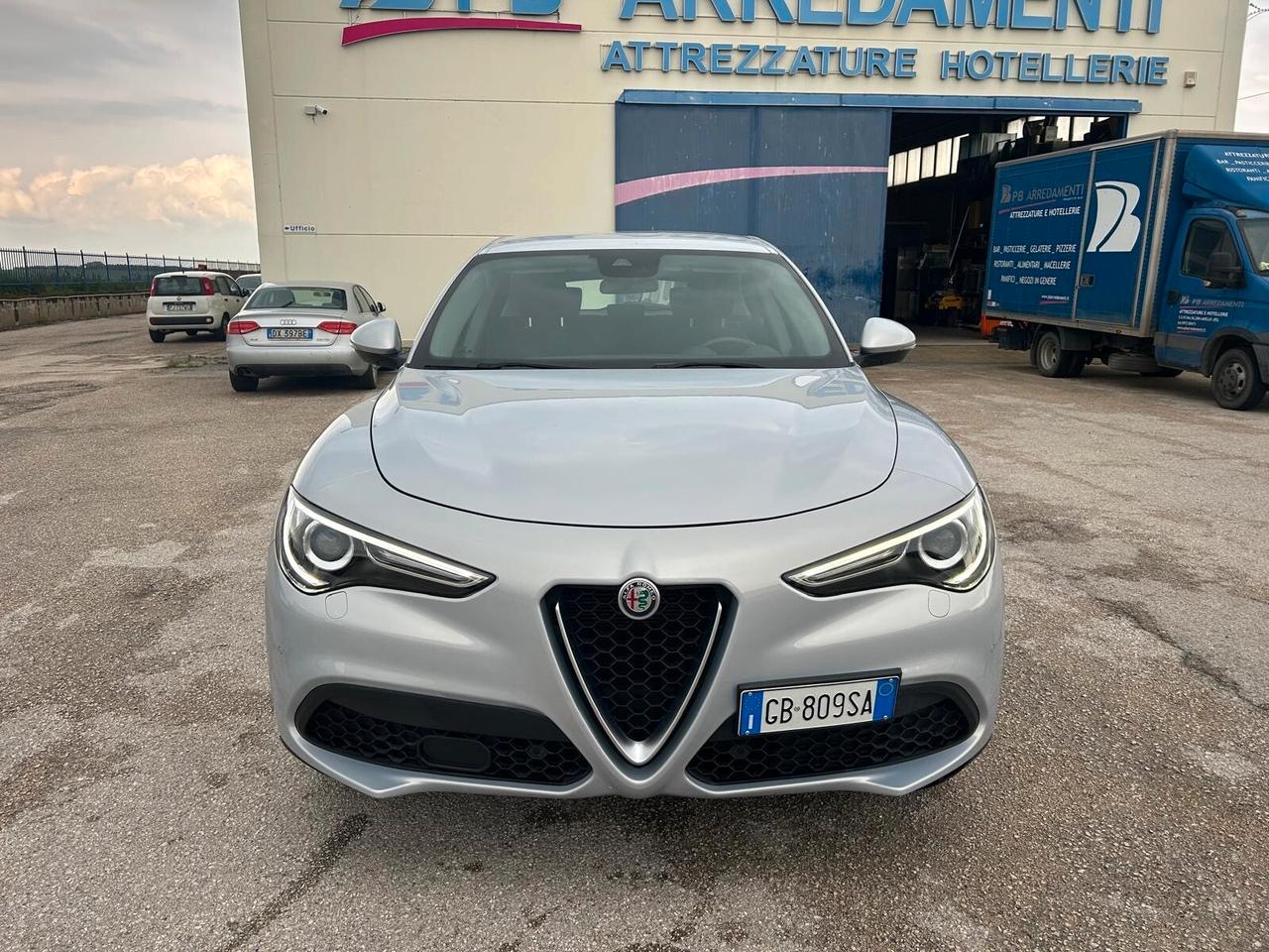 Alfa Romeo Stelvio 2.2 Turbodiesel 160 CV AT8 RWD Super 2020
