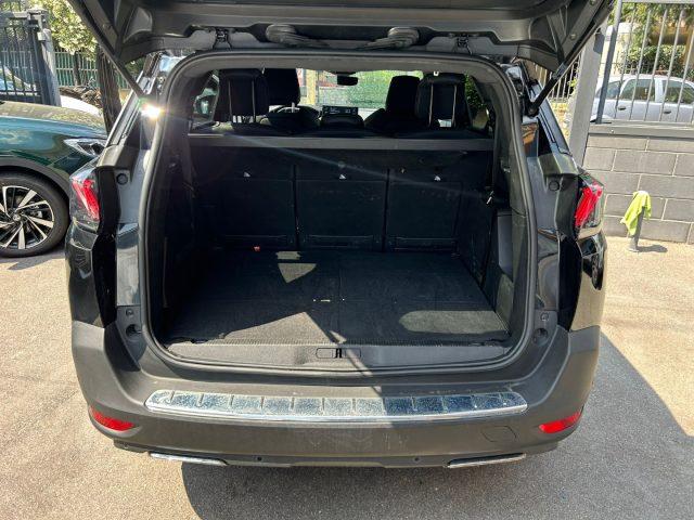 PEUGEOT 5008 PureTech Turbo 130 GT