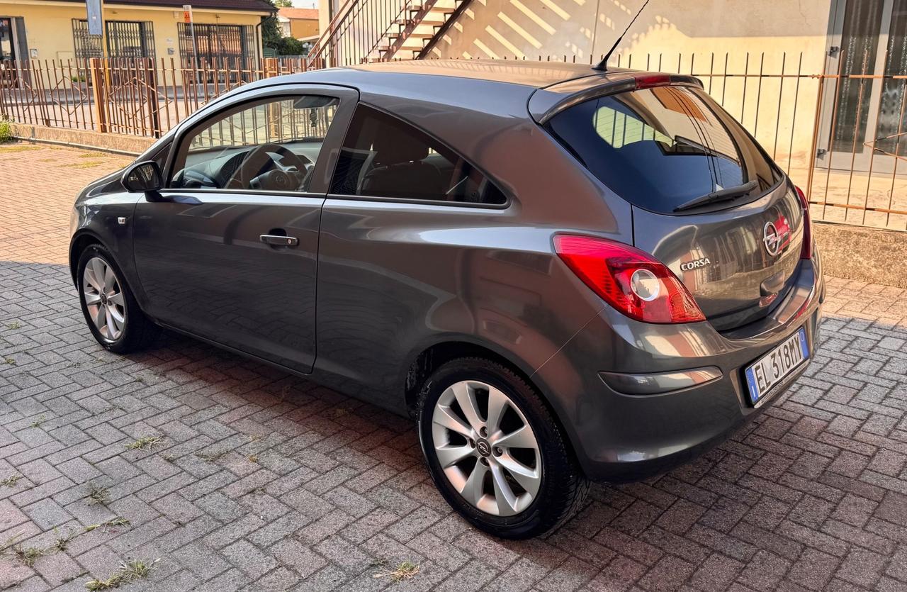 Opel Corsa 1.2 Benzina - GPL Scadenza 2032 Ok Neopatentati