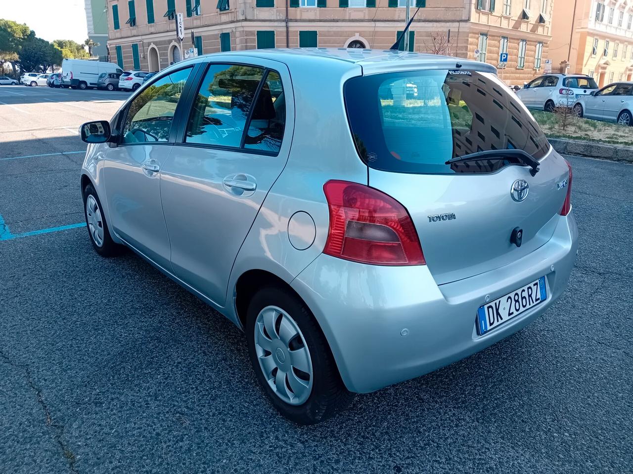 Toyota Yaris 1.3 5 porte