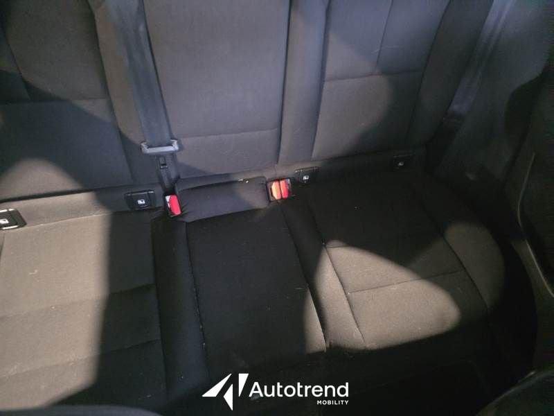 Volvo XC40 T2 129 CV Automatico Momentum Core