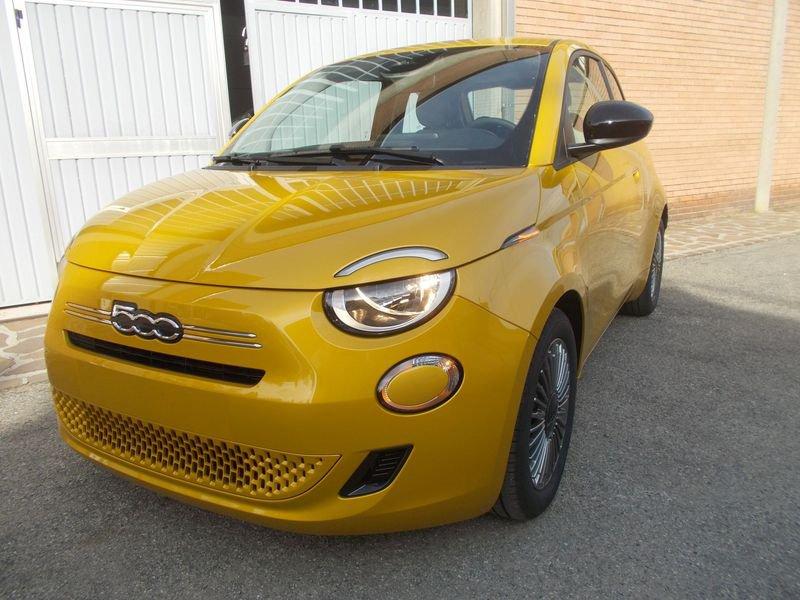 FIAT 500 Hybrid Hybrid Icon 338.7575187 MASSARI MARCO PRONTA IN SEDE