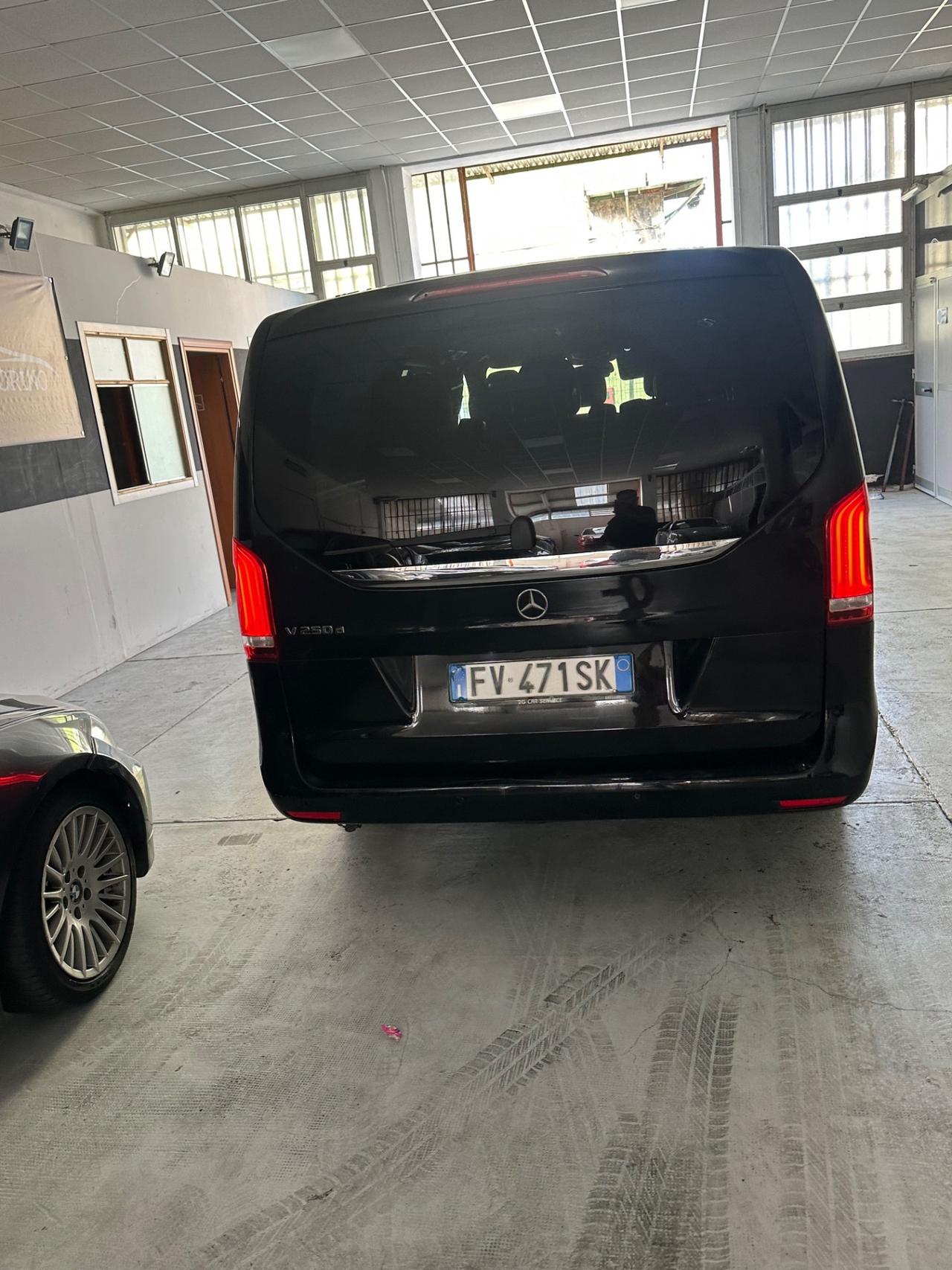 Mercedes-benz V 250 d Automatic Premium Extralong