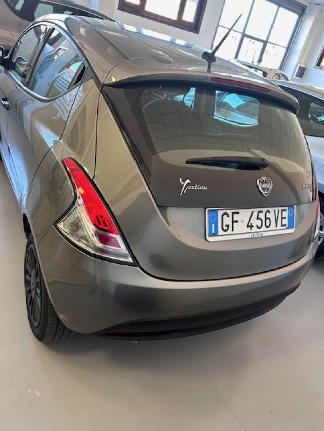 LANCIA Ypsilon 1.0 FireFly 5 porte S&S Hybrid Ecochic Gold