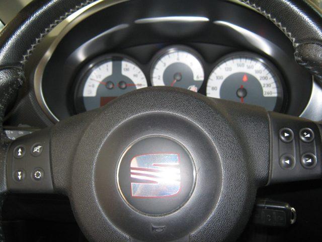 SEAT Leon 2.0 TDI DPF FR