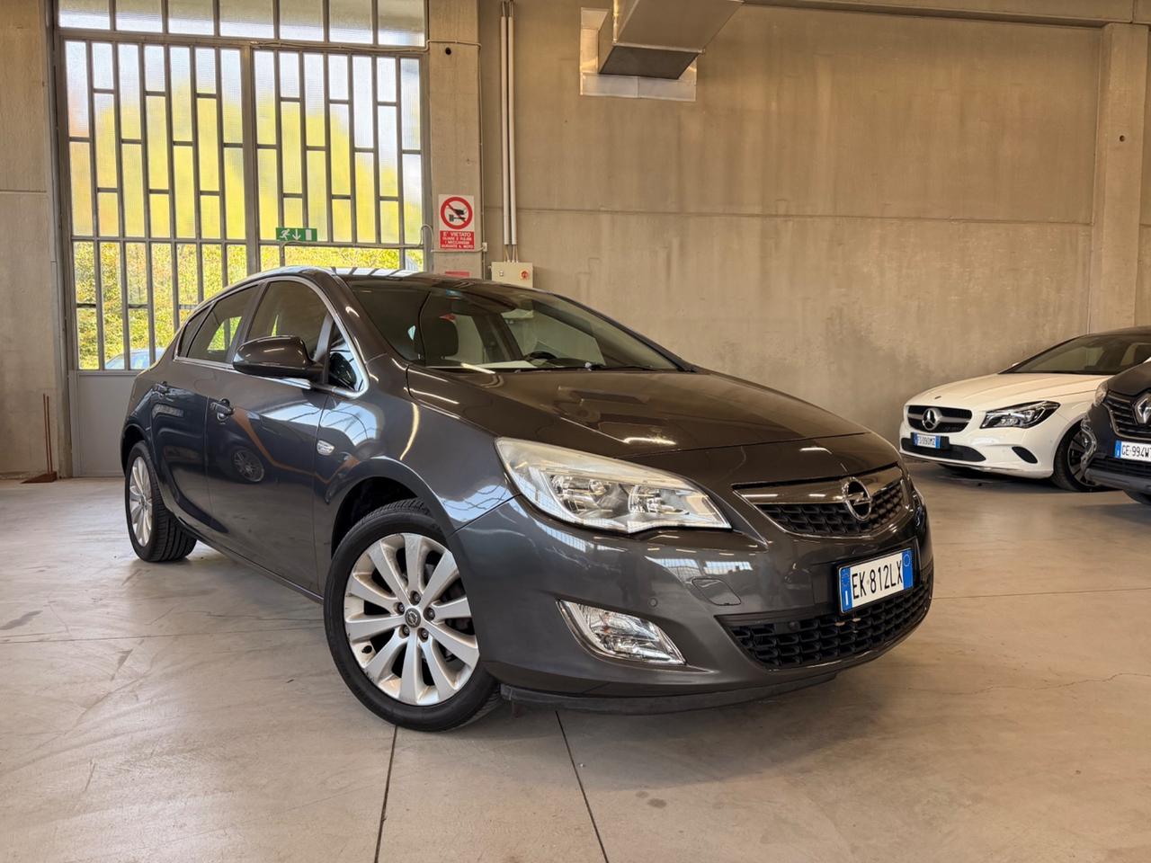 Opel Astra 1.4 Turbo 140CV 5 porte Cosmo