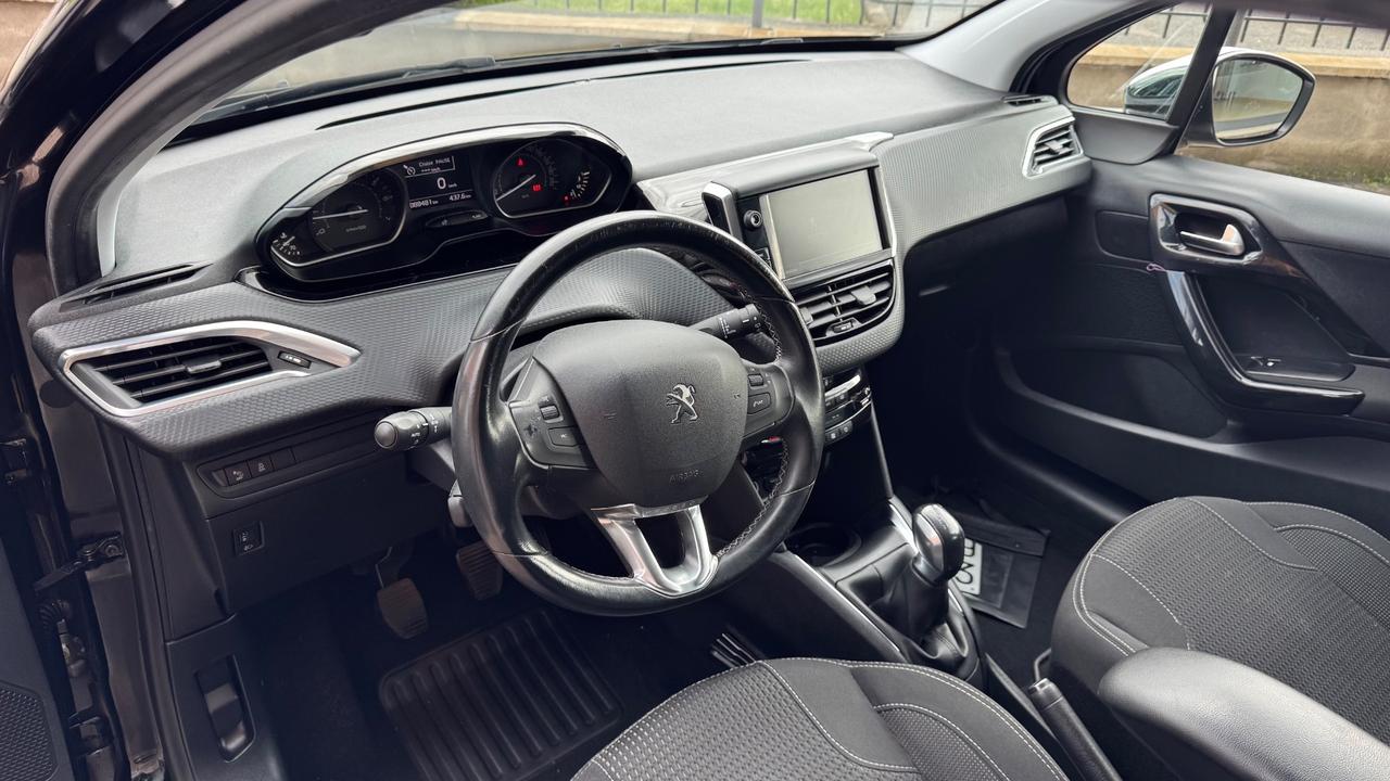 Peugeot 208 PureTech 82 5 porte Allure NAVI CAMERA