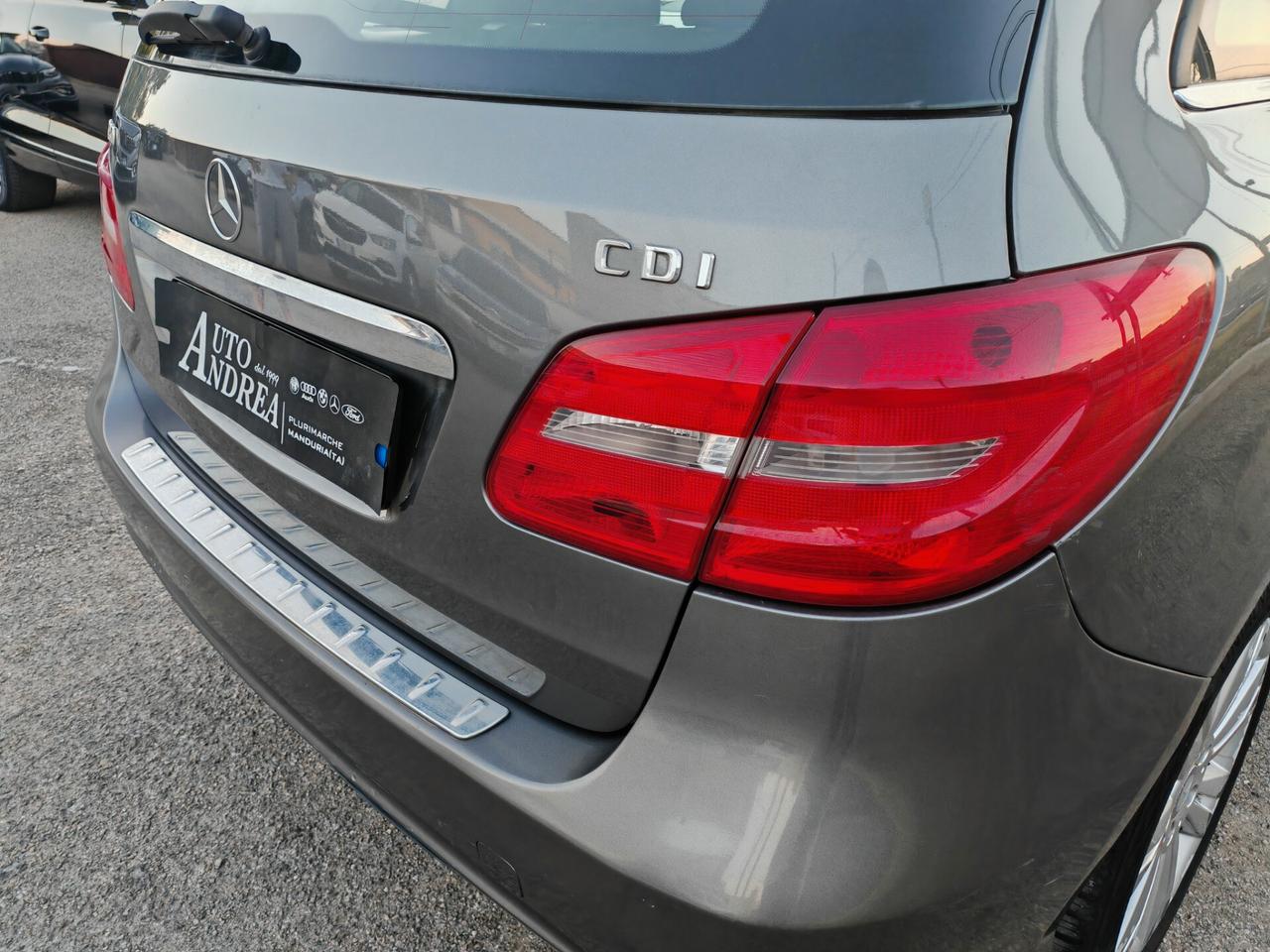 Mercedes benz classe B 180cdi fulll 2013