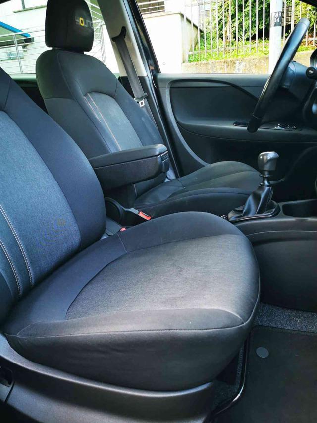 FIAT Punto 1.4 8V 5 porte Easypower Lounge