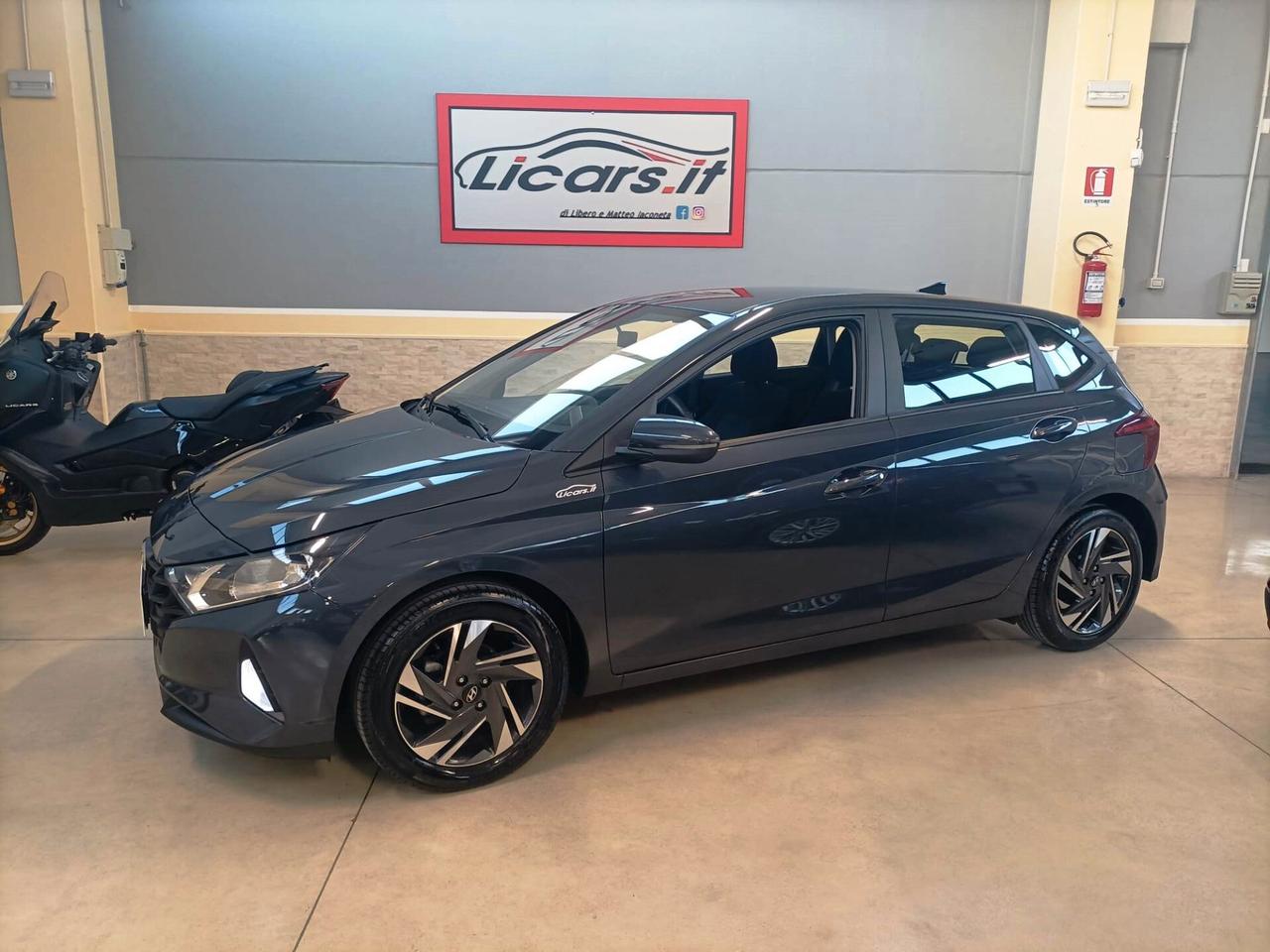 Hyundai i20 1.2 MPI MT Connectline