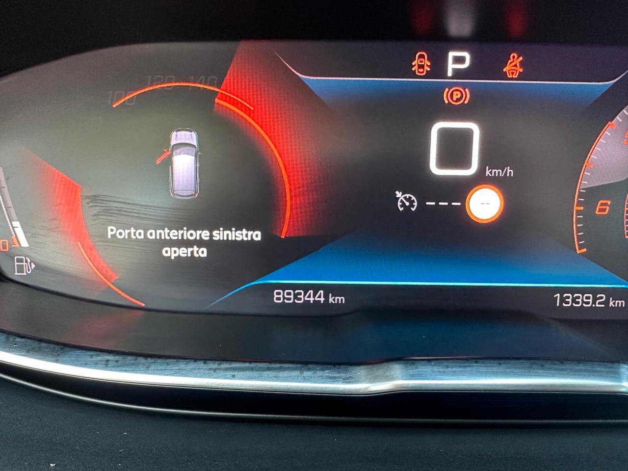 Peugeot 3008 BlueHDi 130 S&S EAT8 Active Business