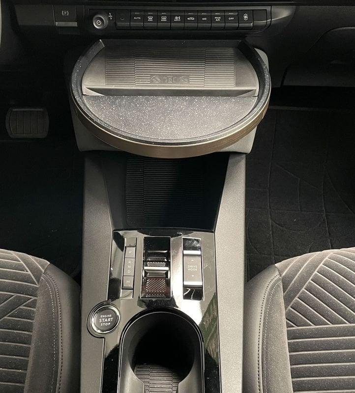 Lancia Ypsilon Hybrid e-DCT LX