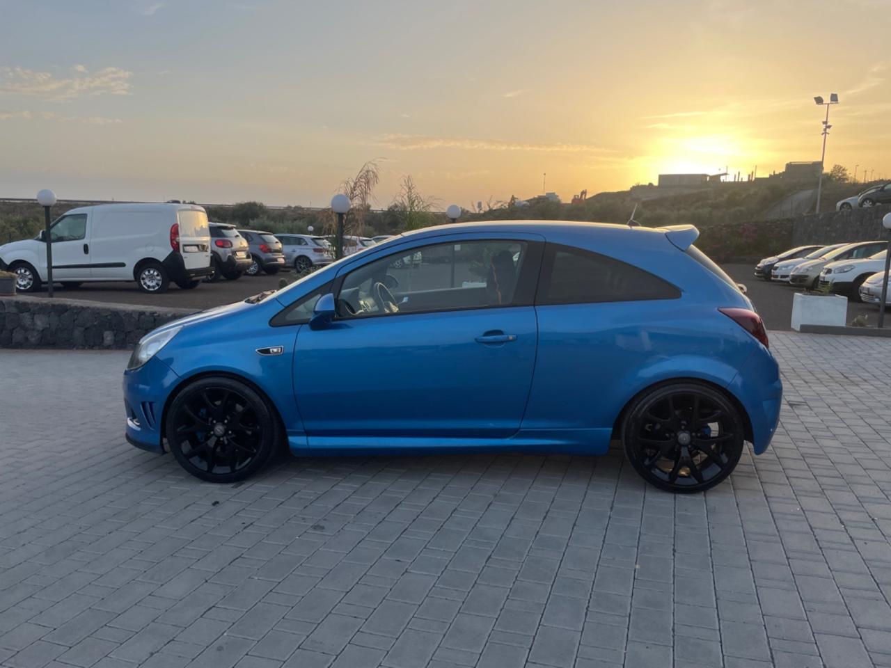 Opel Corsa OPC 1.6 turbo benzina 192CV