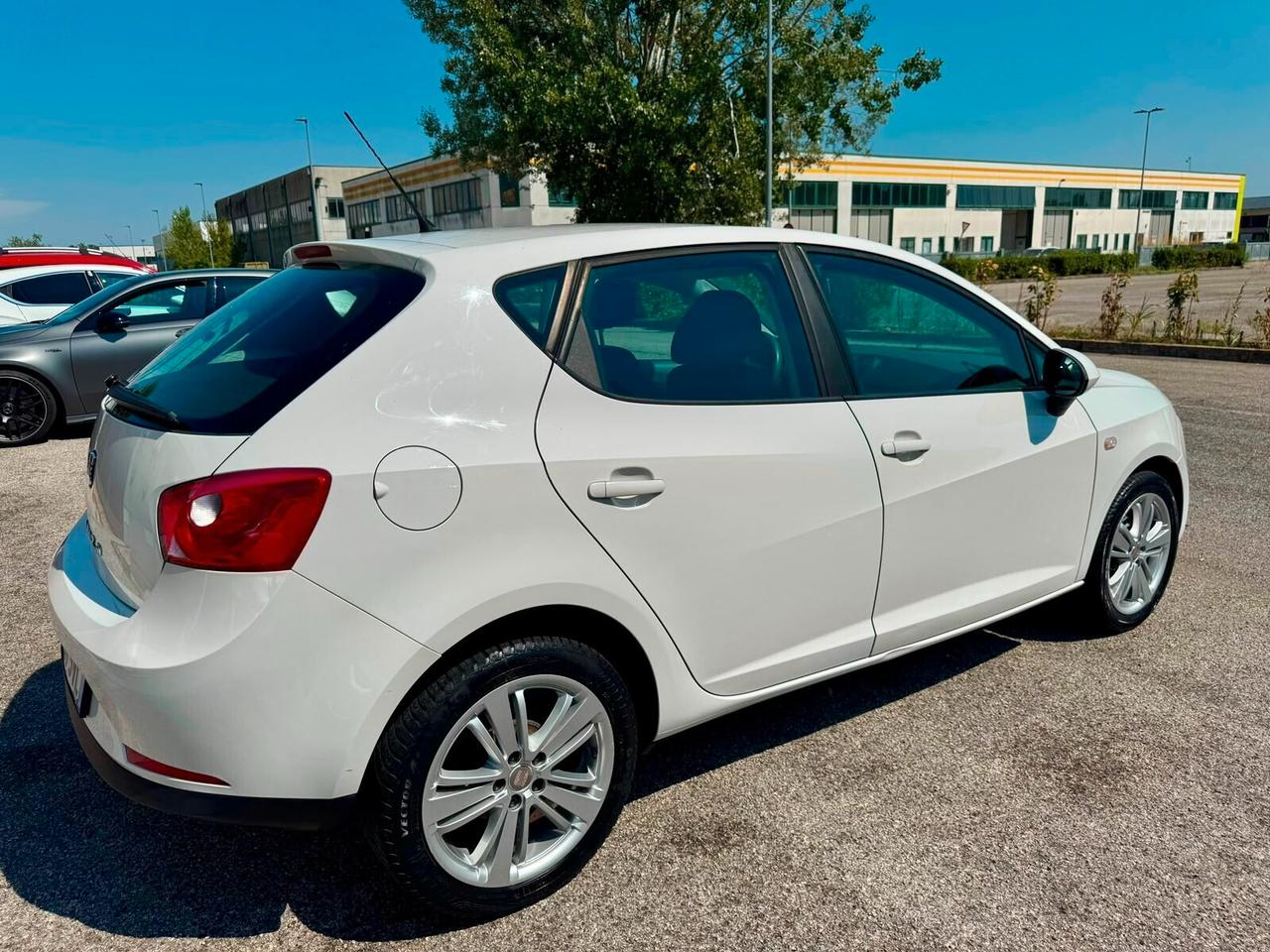 SEAT IBIZA 1.2 BENZINA - NEOPATENTE