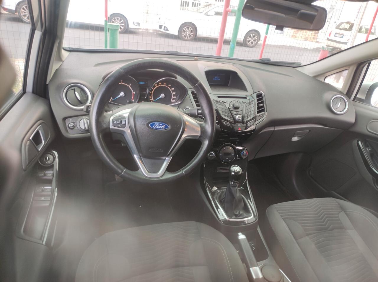 Ford Fiesta 1.5 TDCi 75CV 5 porte Titanium