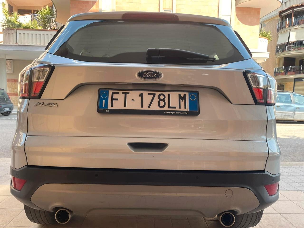 Ford Kuga 2.0 TDCI 120 CV S&S 2WD Powershift TITANIUM