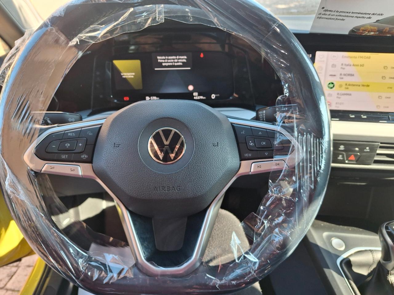 Volkswagen Golf 1.0 TSI EVO Life adatta anche neopatentati