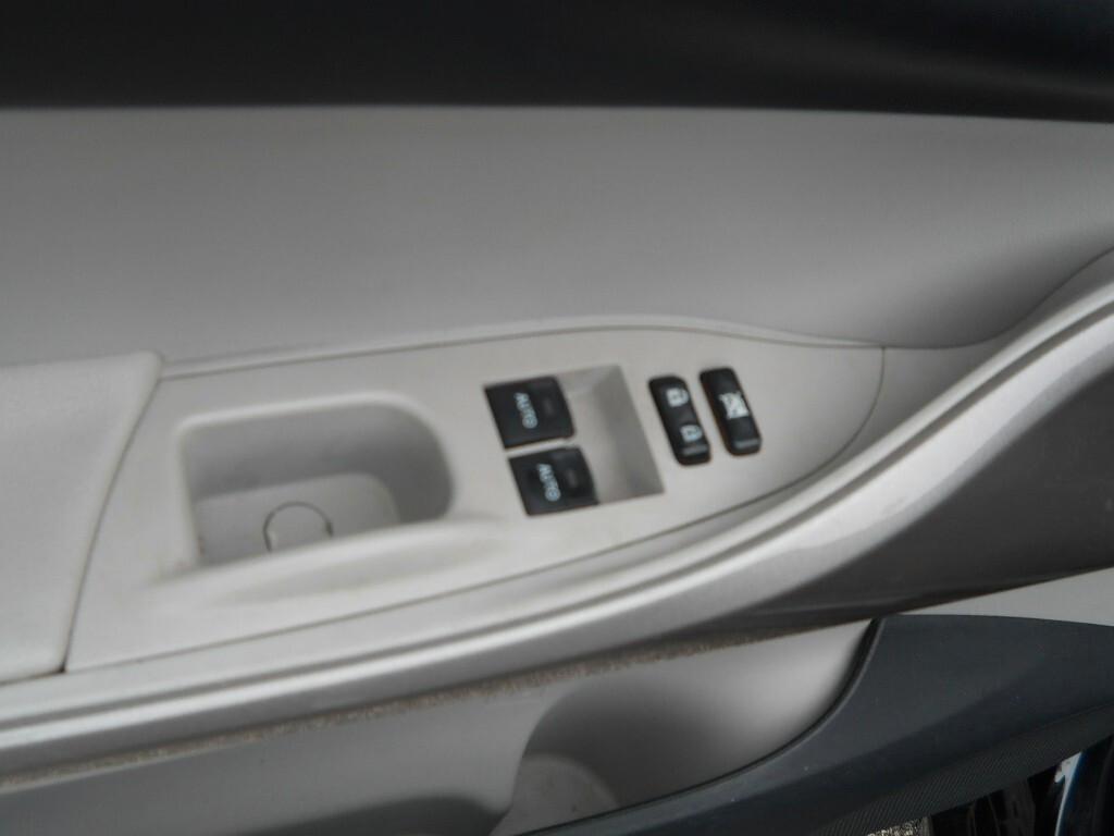 Toyota iQ 1.4 DIESEL 66 KW 90 CV 6 MARCE OK NEO PATENTATI