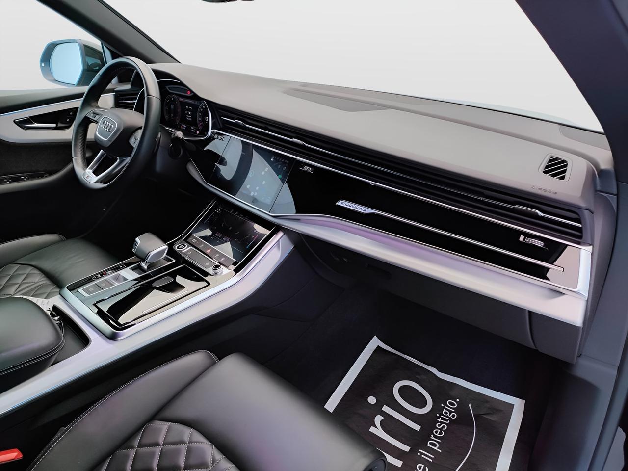 AUDI Q8 I 2018 - Q8 45 3.0 tdi mhev Sport quattro tiptronic