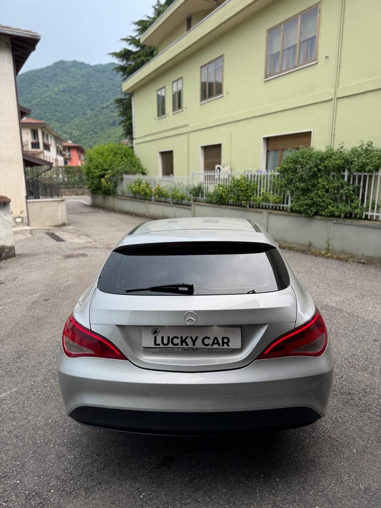 Mercedes-benz CLA 200 d Premium