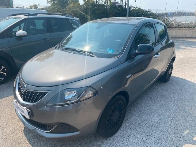 Lancia Ypsilon 1.2 69 CV 5 porte GPL Ecochic Silver 2021