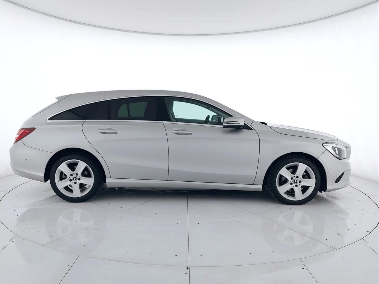 Mercedes-Benz CLA Shooting Brake - X117 CLA Shooting Brake 180 d Sport auto FL