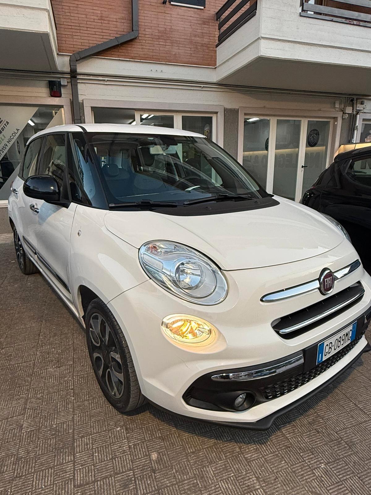 Fiat 500L 1.6 Multijet 120 CV Mirror