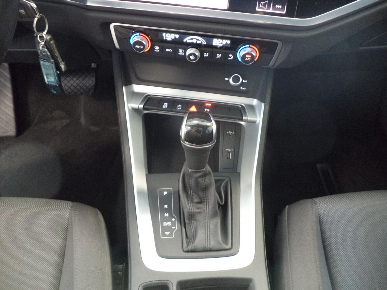 AUDI Q3 Business Advanced 40 2.0 TDI 190cv Quattro S-tronic Euro 6D