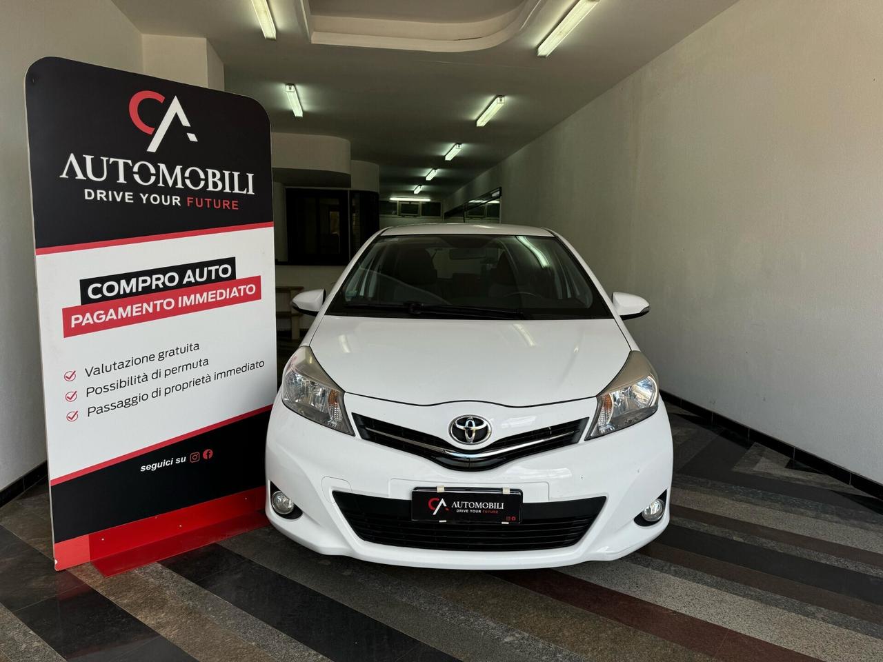 Toyota Yaris 1.0 5 porte Lounge