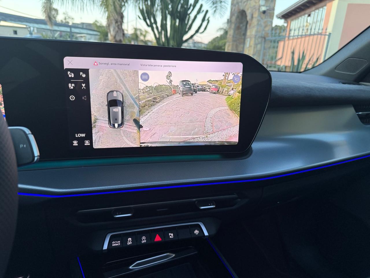 Audi Q3 35 TDI quattro S tronic line Head Up Display Led Pelle Tetto Apribile Navy Camera 360• Matrix