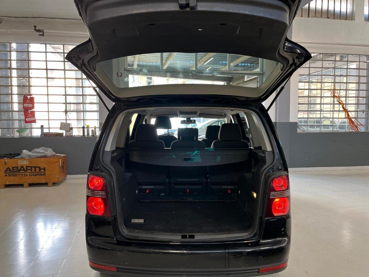 Volkswagen Touran 2.0 tdi Highline