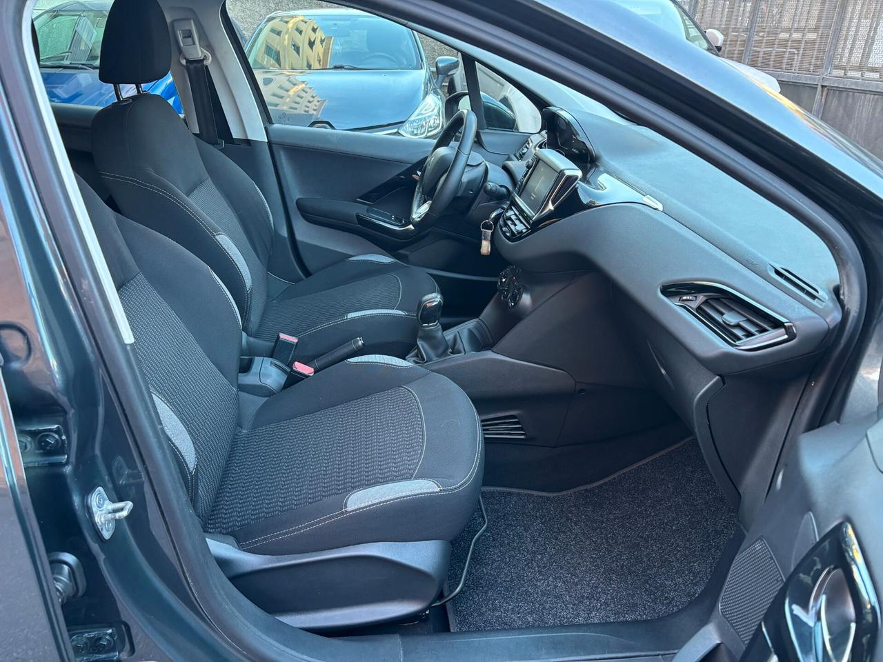 Peugeot 208 PureTech 82 5 porte Active DISTRIBUZIONE NUOVA UNIPROPRIETARIO