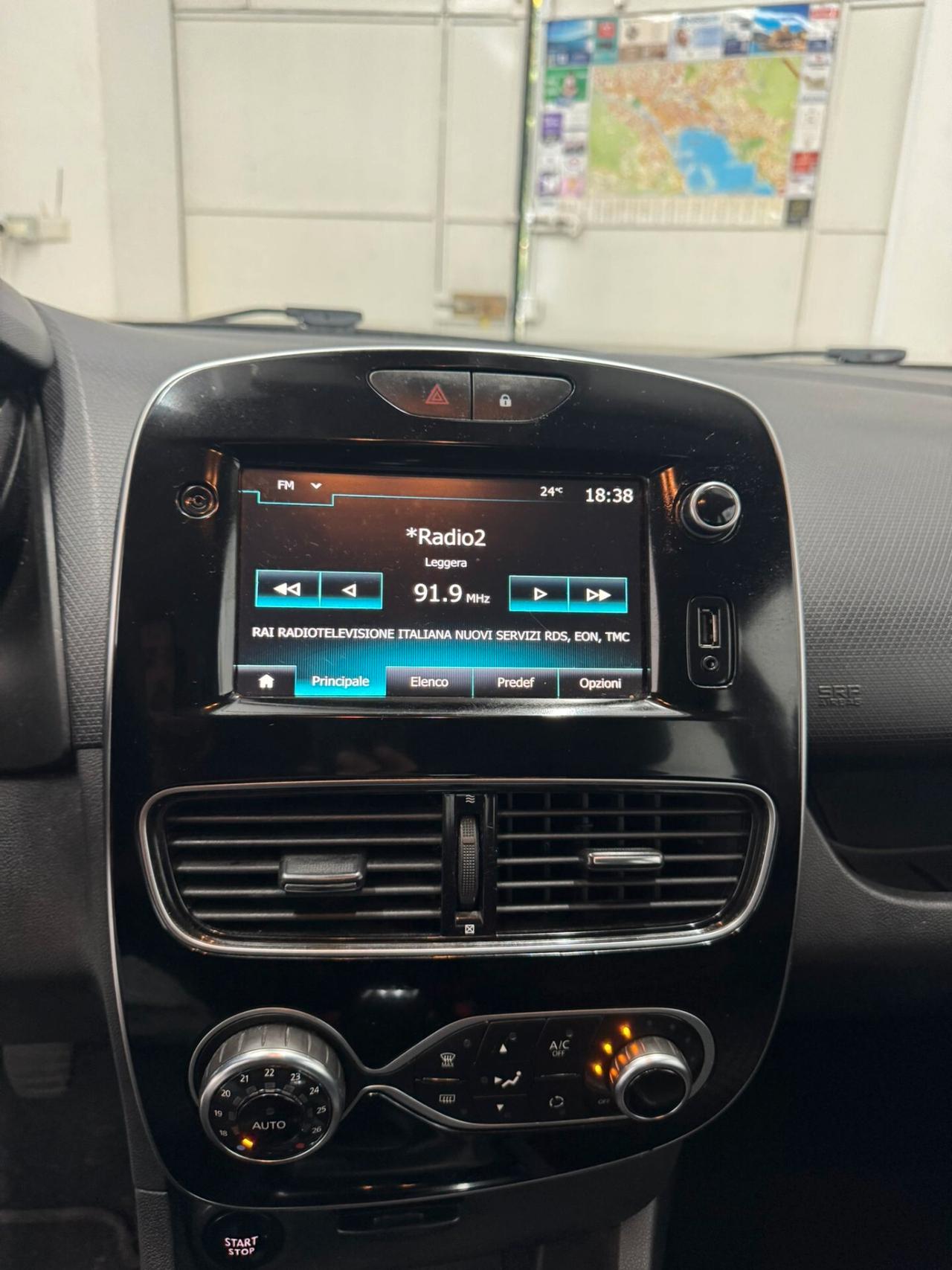 Renault Clio dCi 8V 90 CV 5 porte Moschino Intens 2020