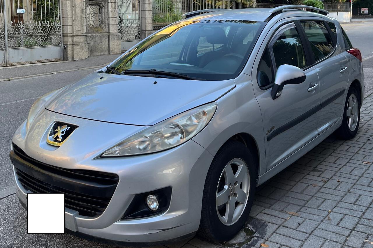 PEUGEOT 207 1.4 - BENZINA/GPL - STATION WAGON - ANCHE PER NEOPATENTATI - DISTRIBUZIONE NUOVA - BOMBOLA VALIDA FINO AL 2031