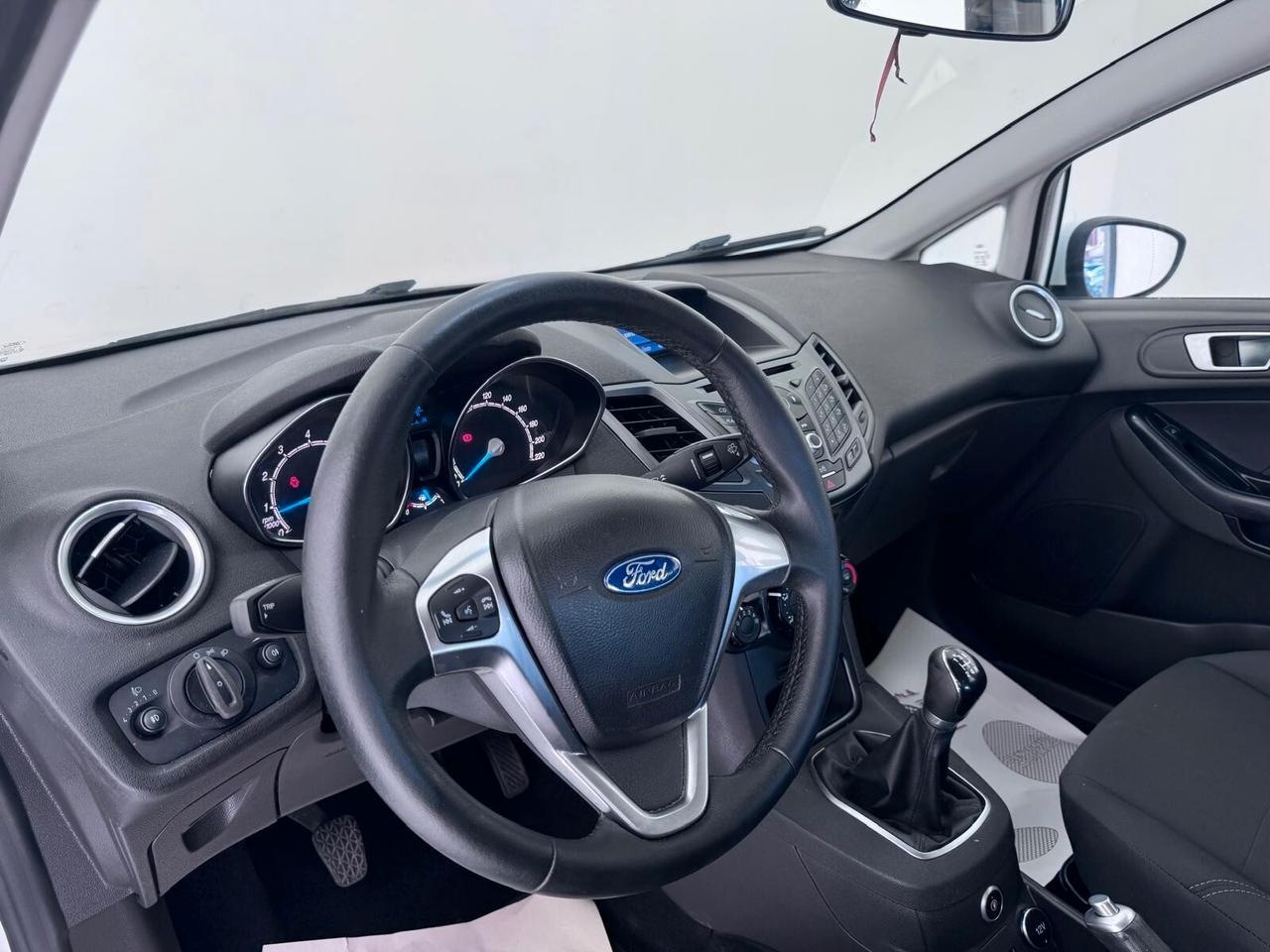 Ford Fiesta 1.4 5p. Bz.- GPL Titanium-AUTO-2016-GARANTITA