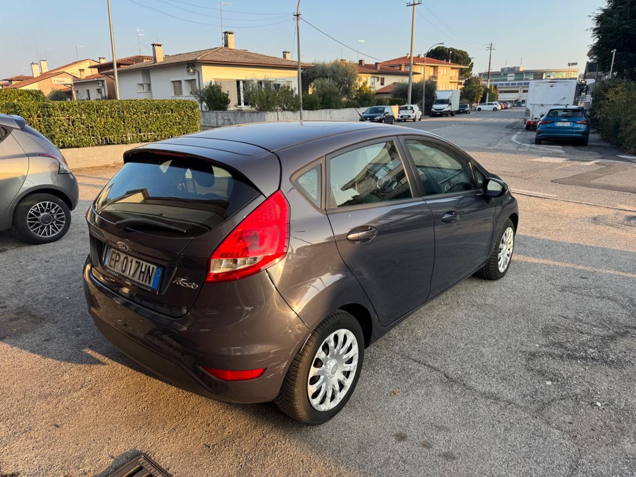 Ford Fiesta 1.4 TDCi 70CV 5 porte Titanium