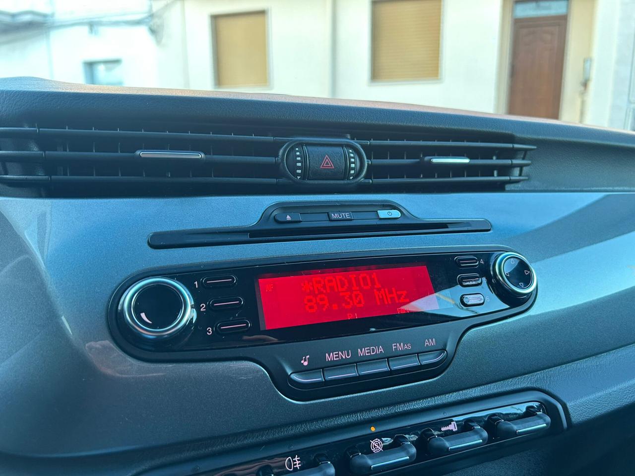 Alfa Giulietta 1.6 MJ 77Kw DISTINCTIVE Km123.-2013