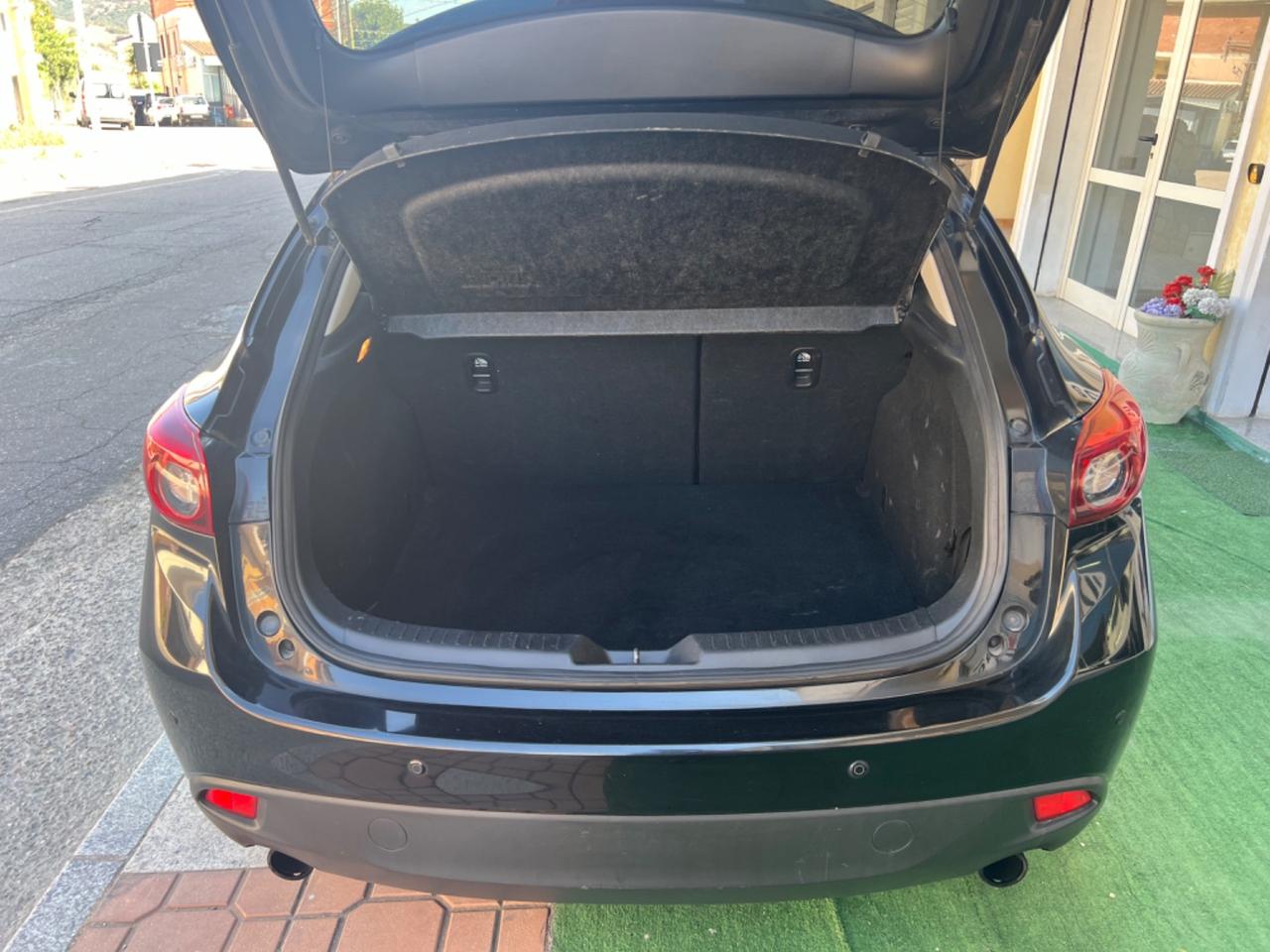 Mazda 3 Mazda3 2.2 Skyactiv-D Exceed