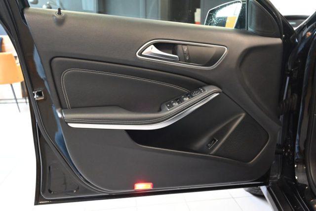 MERCEDES-BENZ GLA 180 SPORT AUTO NAVI TEL CAM 18"CRUISE PELLE/TESS.FULL!