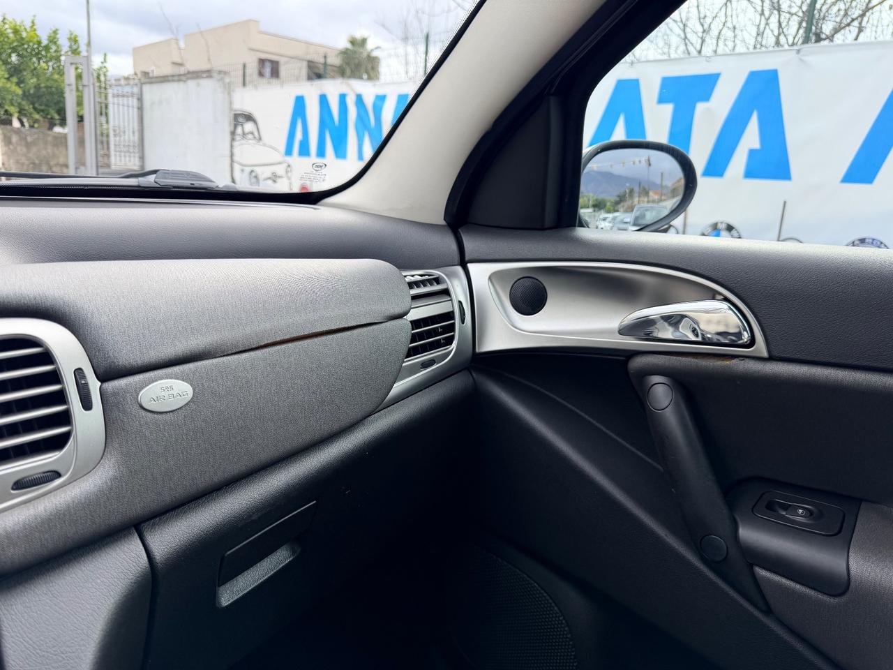 Lancia Ypsilon 1.2 Argento