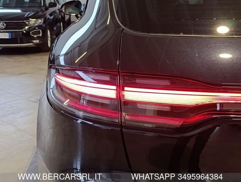 Porsche Macan 2.0 T*TETTO*SOSPENSIONI ATTIVE*SEDILI RISC + VENTILATI*RETROCAMERA*TERMINALI SPORTIVI *PACCHETTO CHR