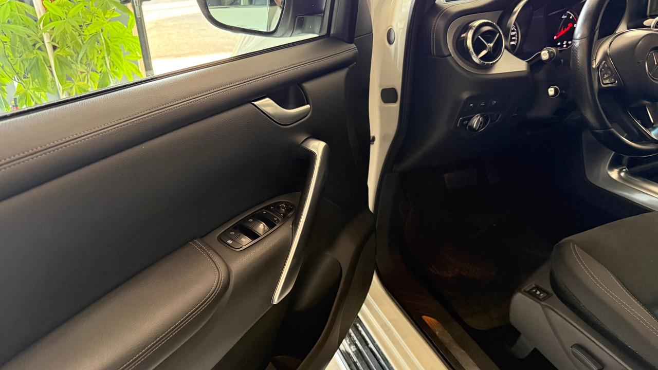 Mercedes-benz X 250 MERCEDES PICKUP