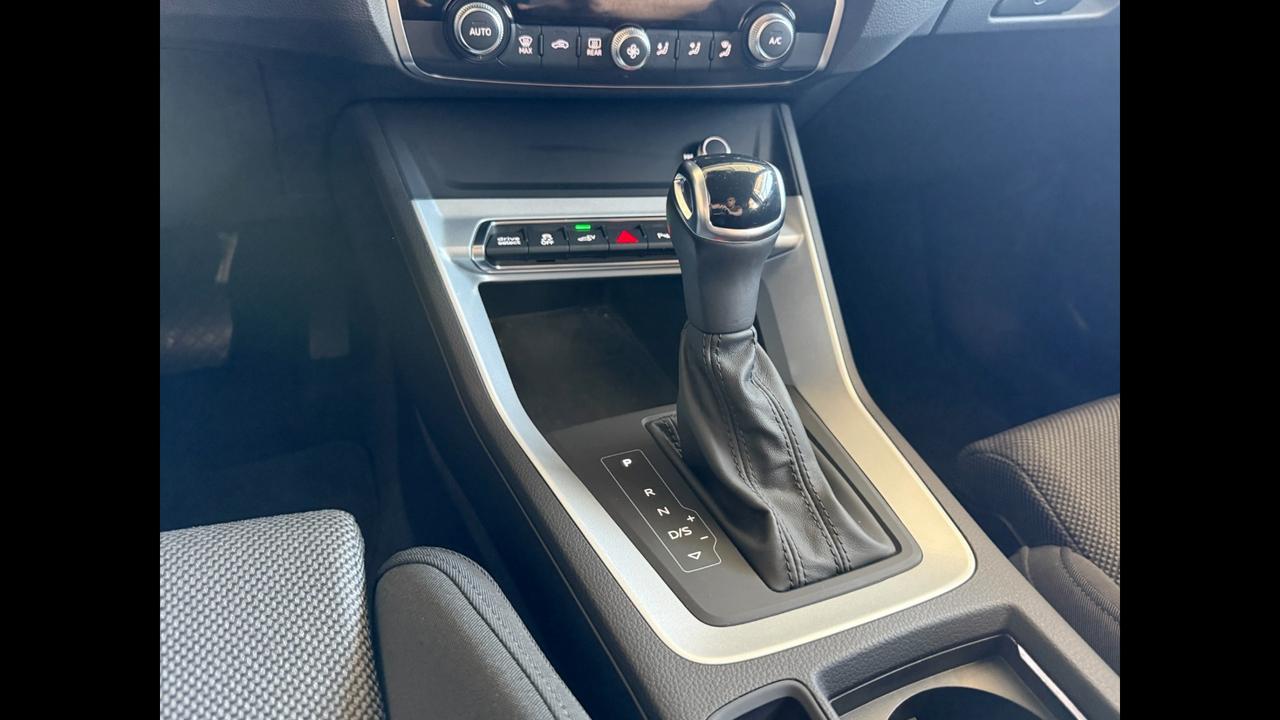 AUDI Q3 I 2019 Sportback - Q3 Sportback 45 1.4 tfsi e S line edition s-tronic
